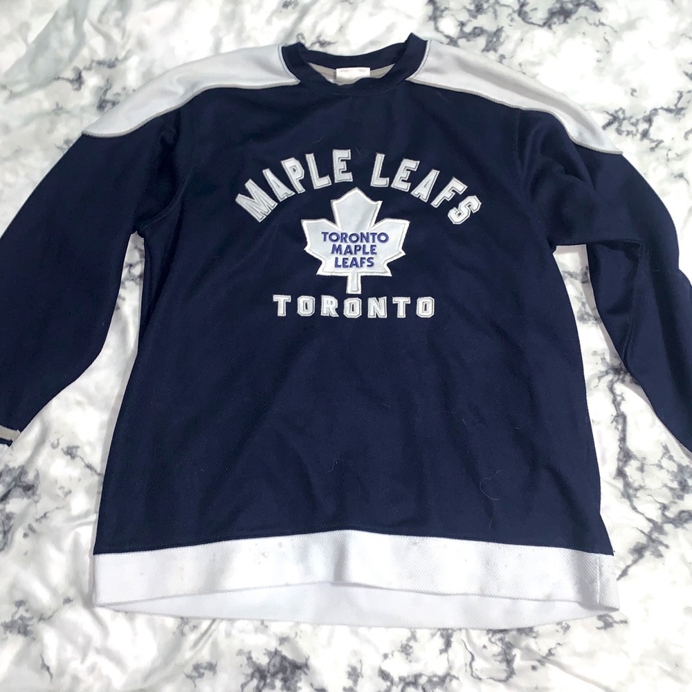 Maple leafs jersey